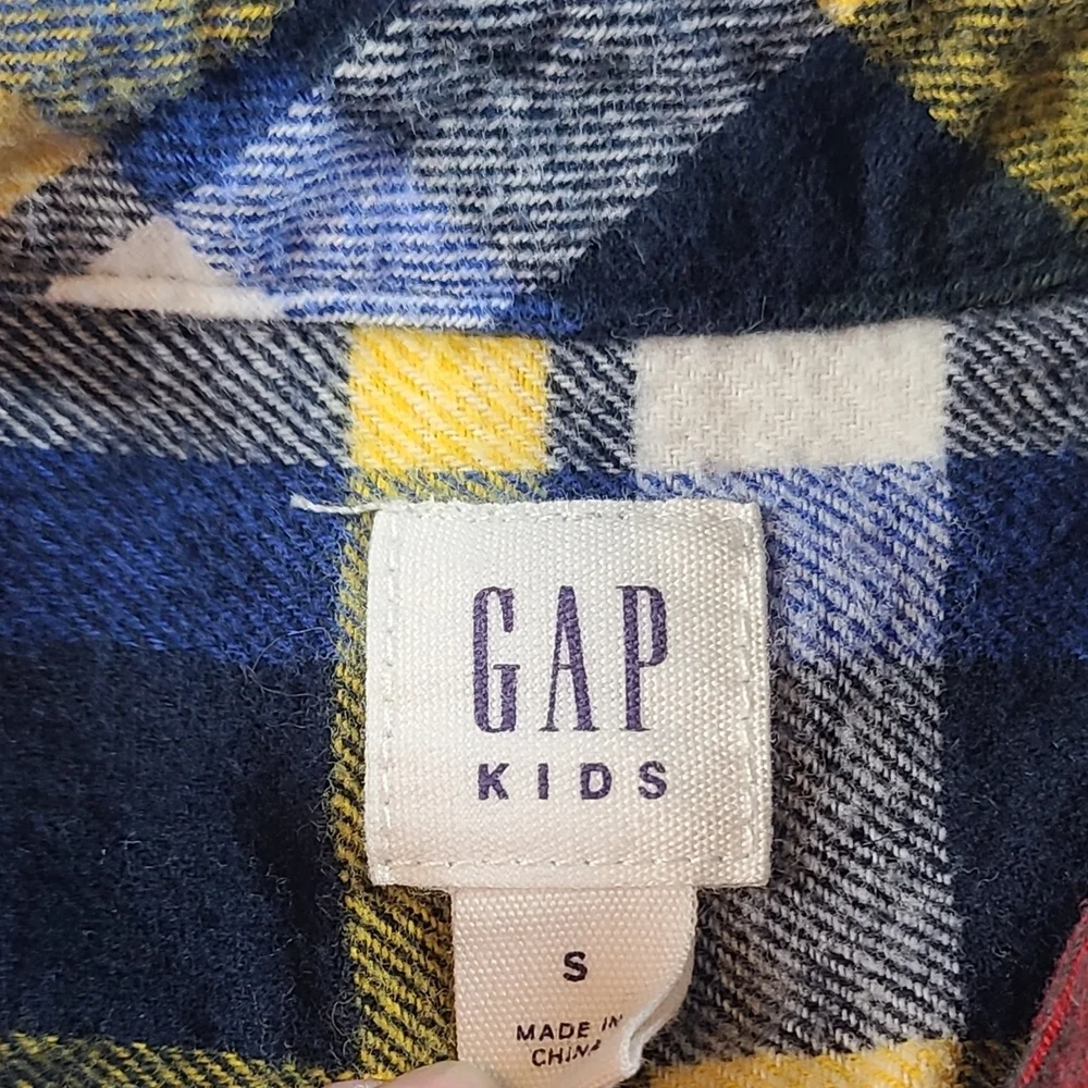 GAP Boys Multicolor Plaid Flanel Button Down Shirt NWOT Size S 6-7